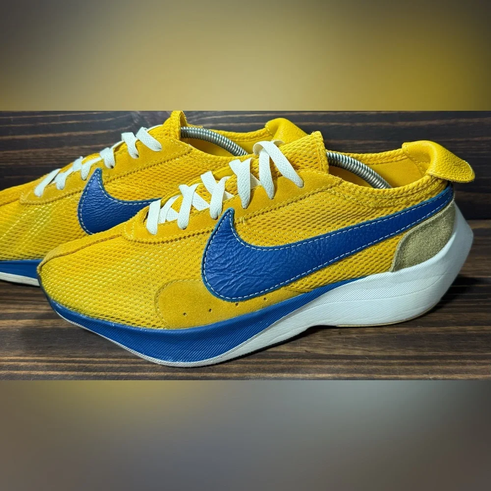 Nike Moon Racer Men’s Size 11 Shoes Yellow Ochre Gym Blue Athletic - Picture 2 of 7